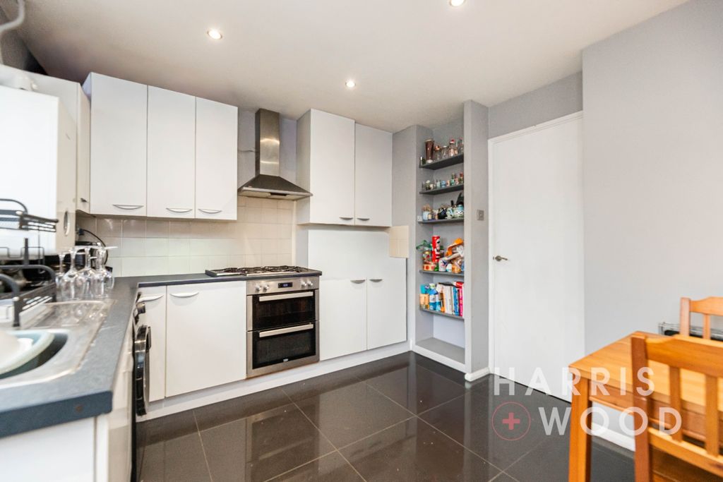 Property photo 2 of 16 4409542