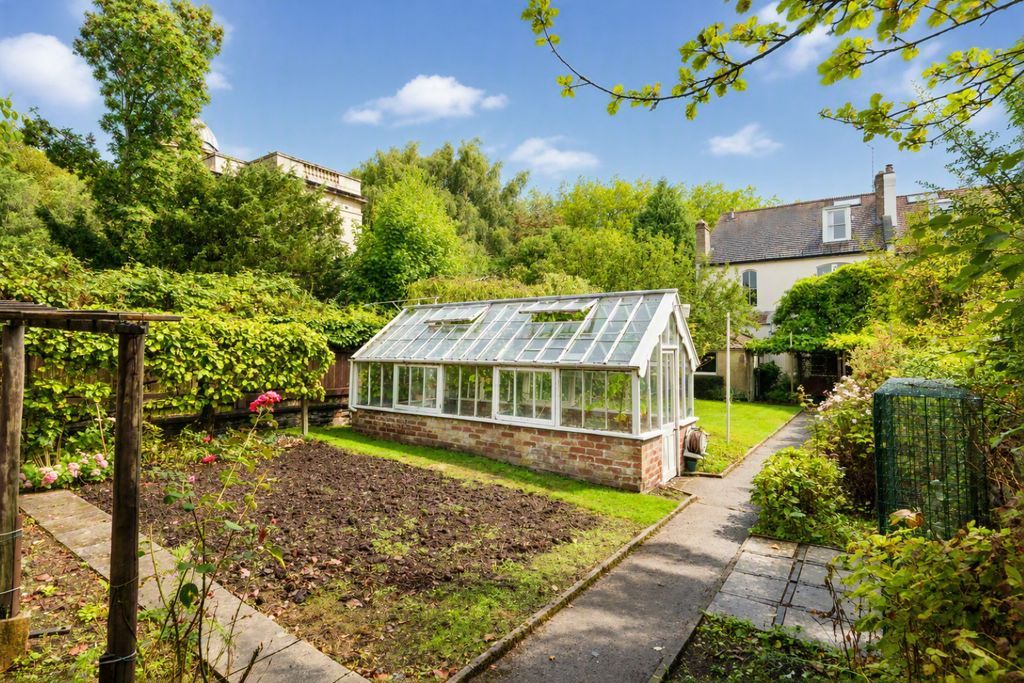 Property photo 2 of 21 Rear Garden