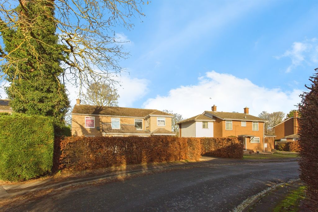 Property photo 2 of 7