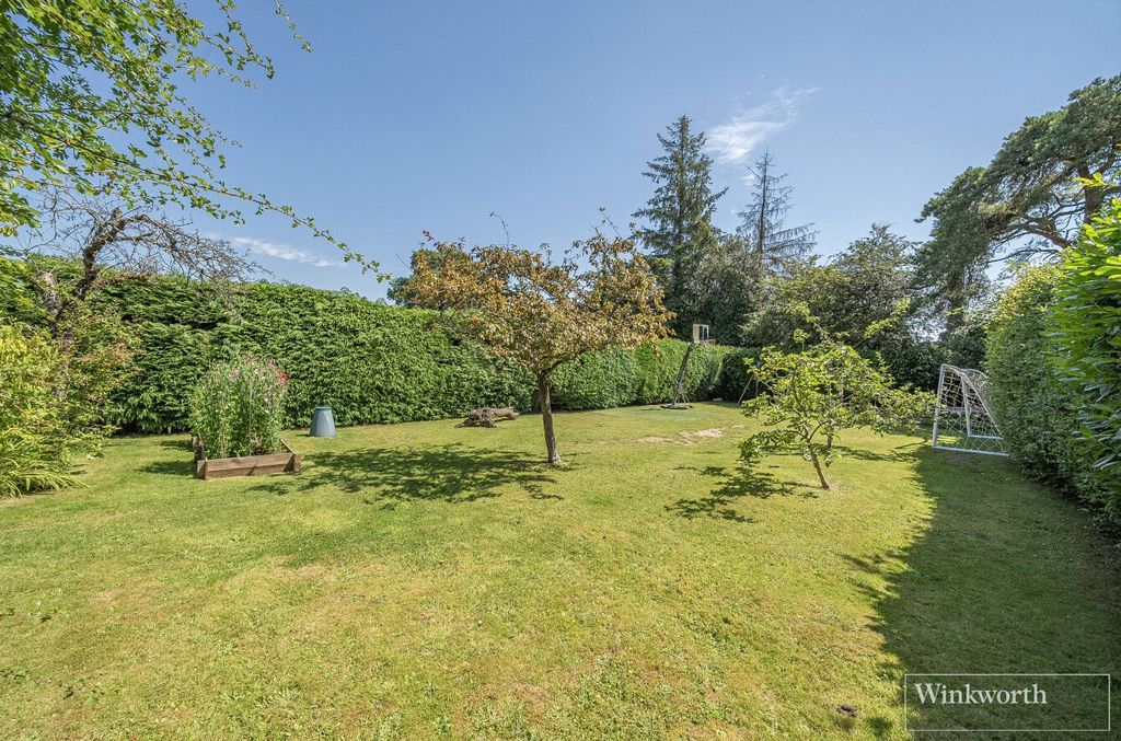Property photo 2 of 23 Picture No. 12