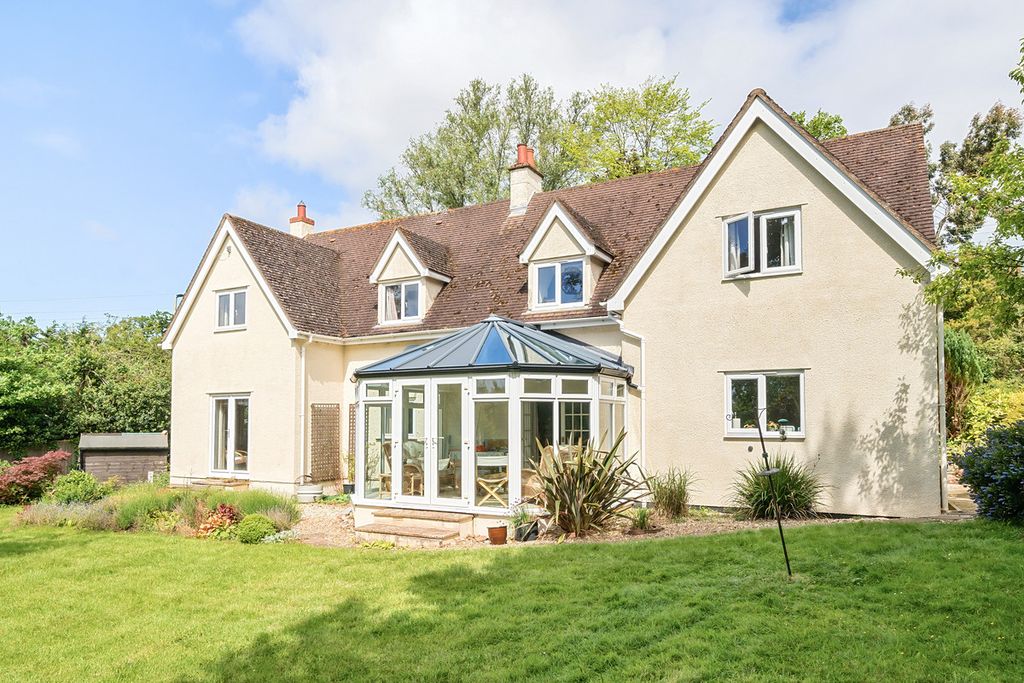 Property photo 1 of 26