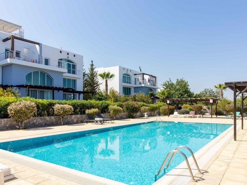 Property photo 1 of 19 2 Bedroom Resale Garden Loft Apartment + Communal Pools + Gym + Spa & Wellness Facilities Image No 1