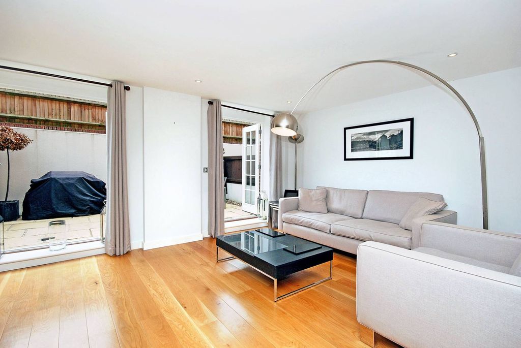 Property photo 2 of 5