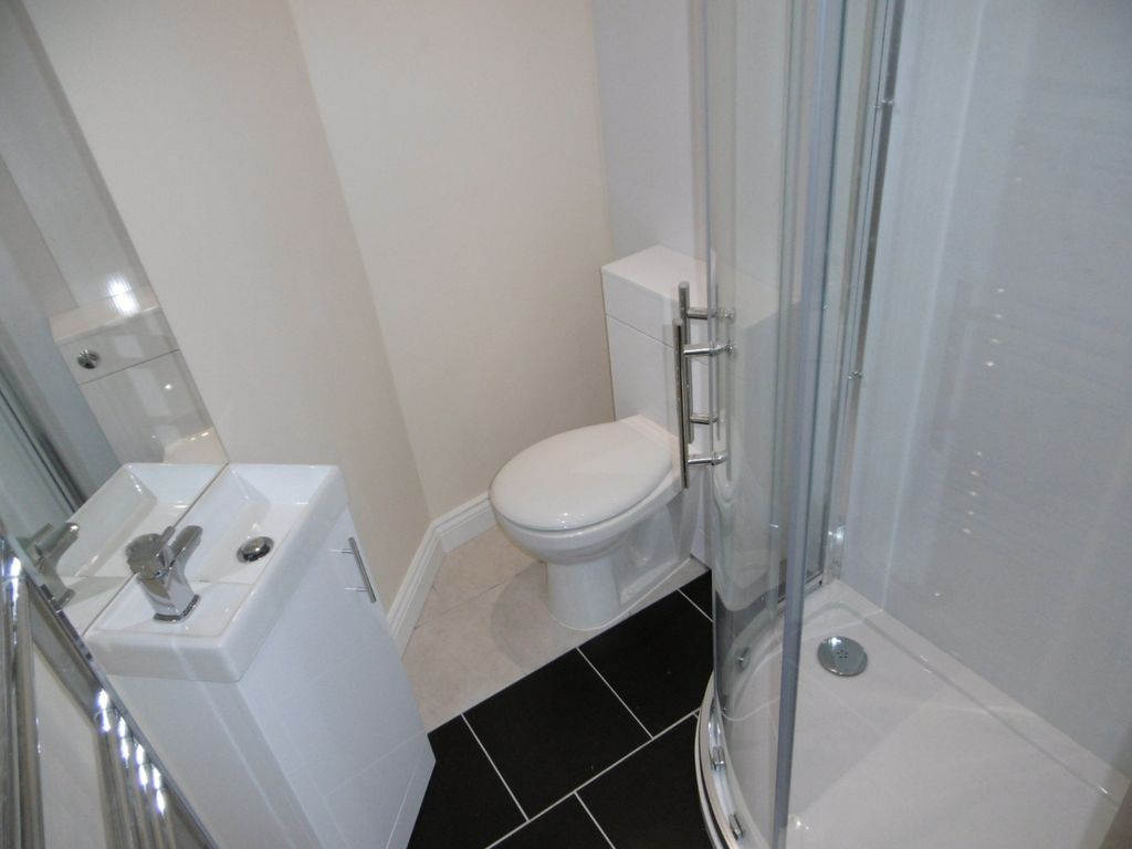 Property photo 2 of 6 (Main)