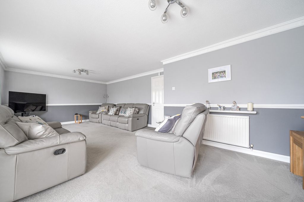 Property photo 2 of 22 Reception