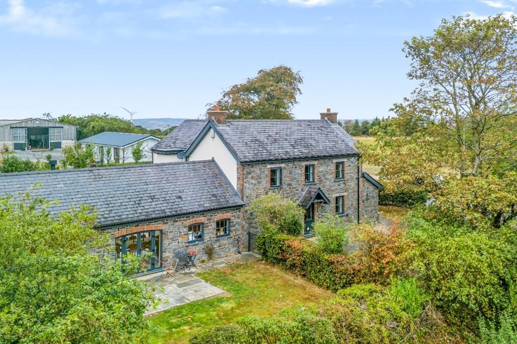 Property photo 1 of 47