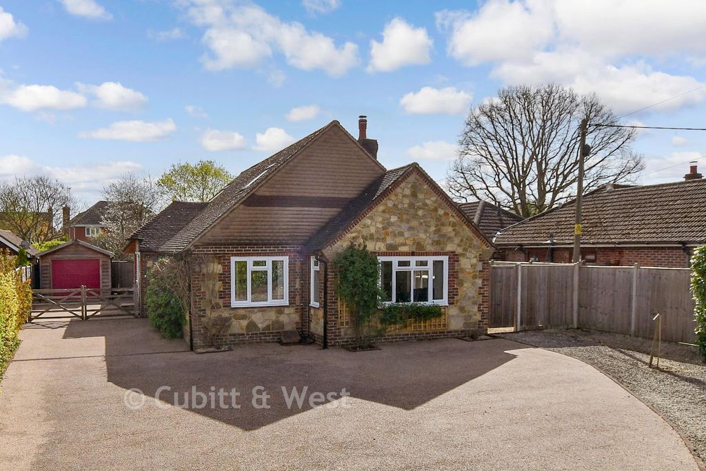 Property photo 1 of 17 External (Web)