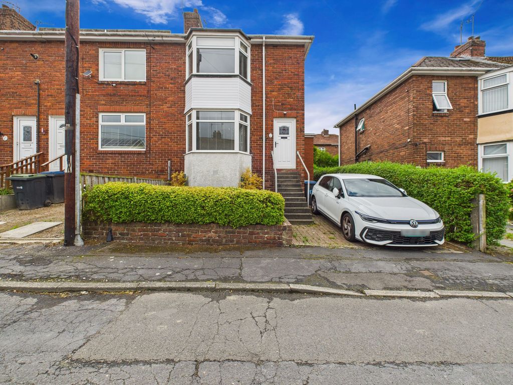 Property photo 1 of 11