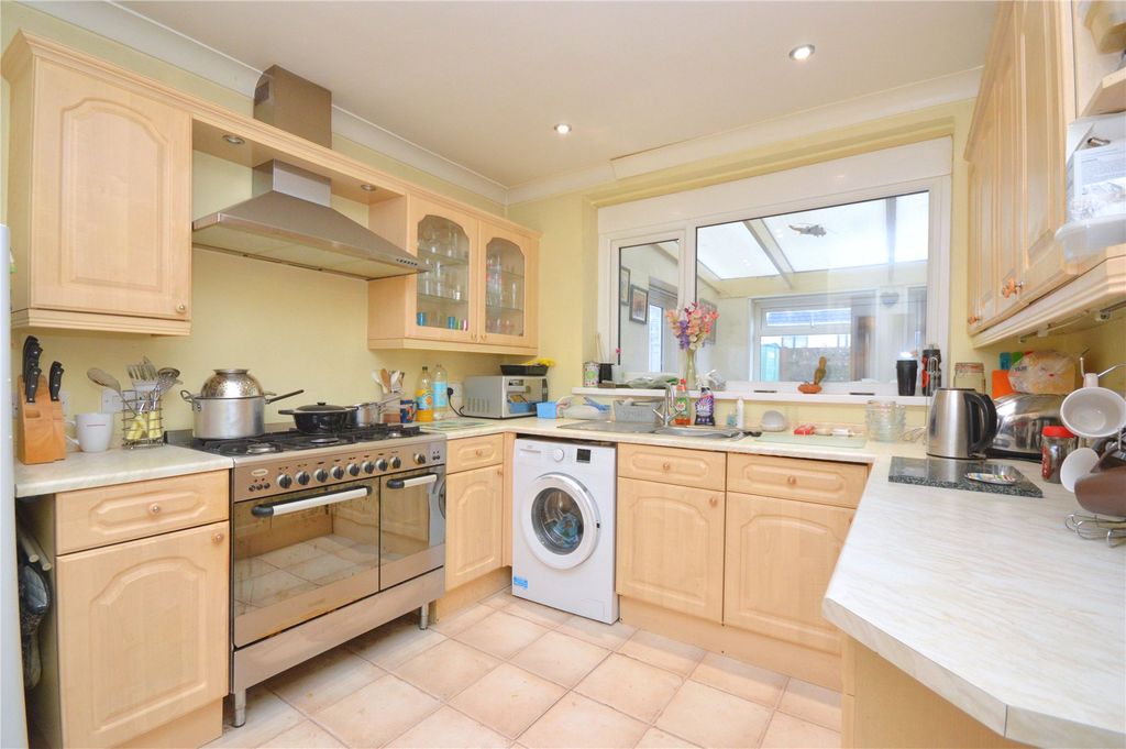 Property photo 3 of 11 Picture No. 14