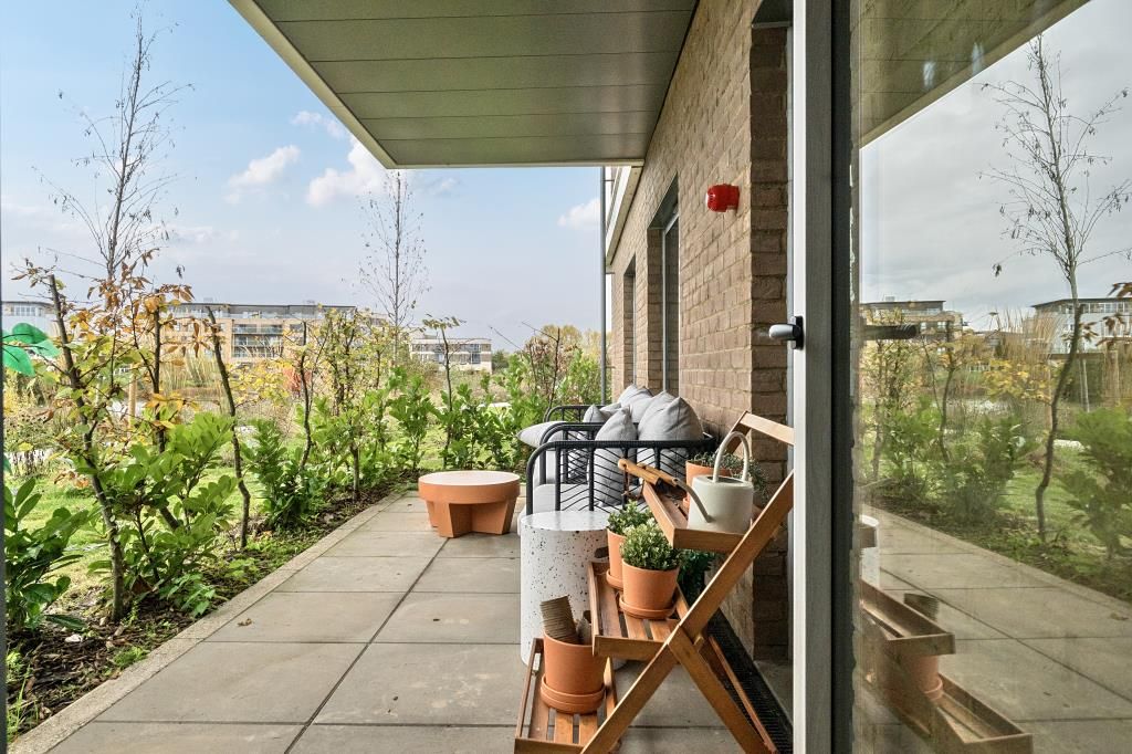 Additional image 14 of 2 bed flat for saleBankside Gardens, Green Park, Berkshire RG2