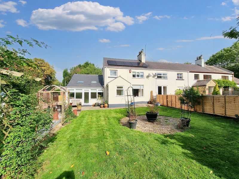 Property photo 1 of 12 Photo 12