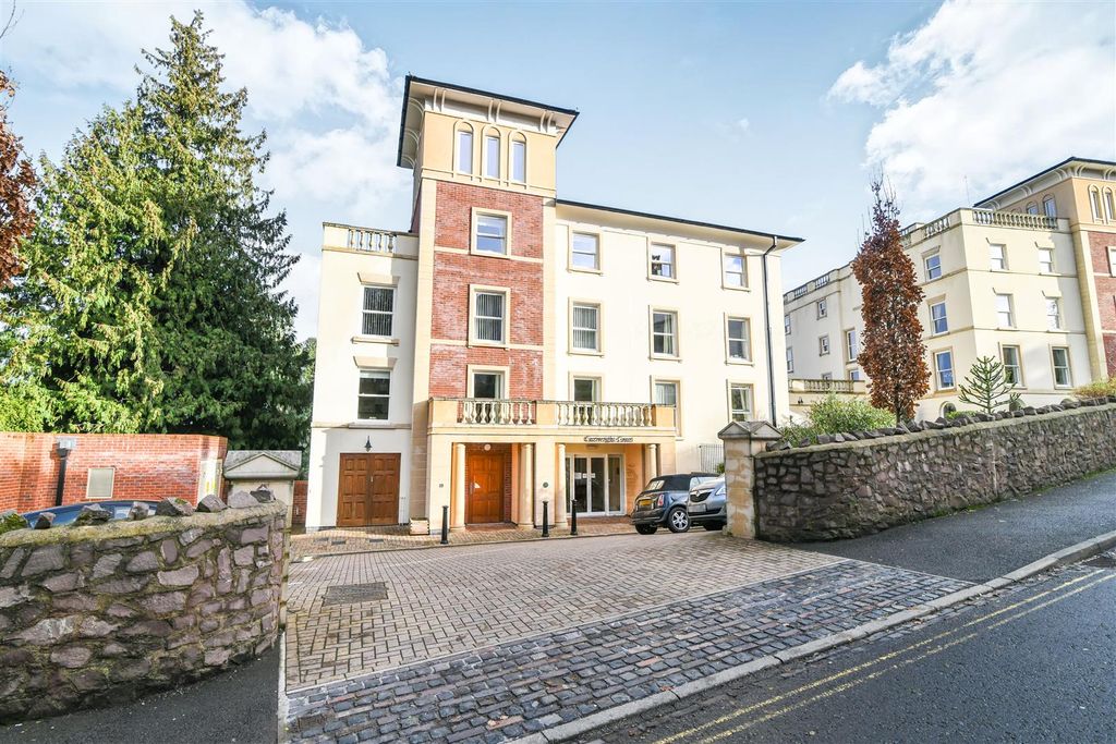 Property photo 1 of 19 Cartwright Court.Jpg