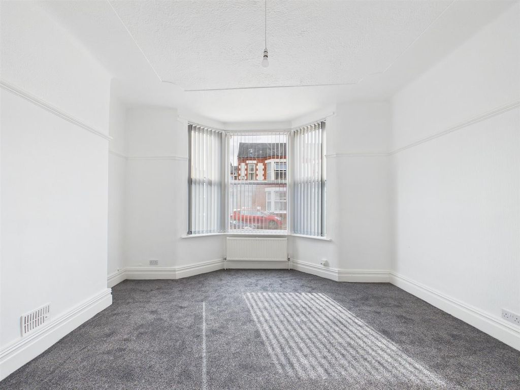 Property photo 3 of 15 Cam03604G0-Pr0281-Still002.Jpg