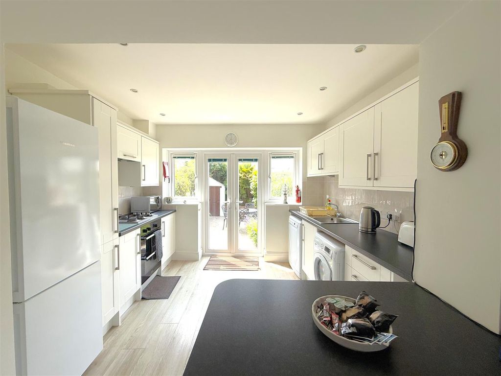 Property photo 3 of 16 3..Jpg