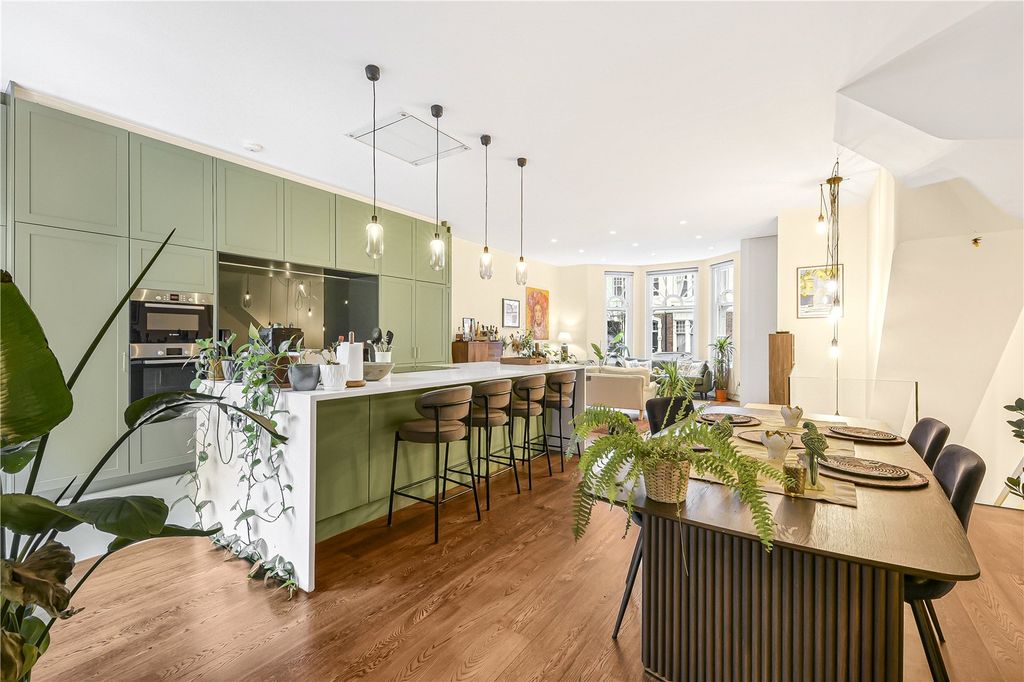 Property photo 3 of 14 Picture No. 06