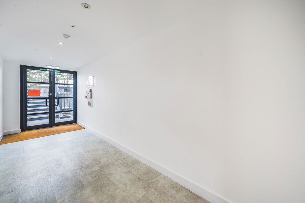 Additional image 18 of 1 bed flat for saleGreyfriars Avenue, Hereford HR4