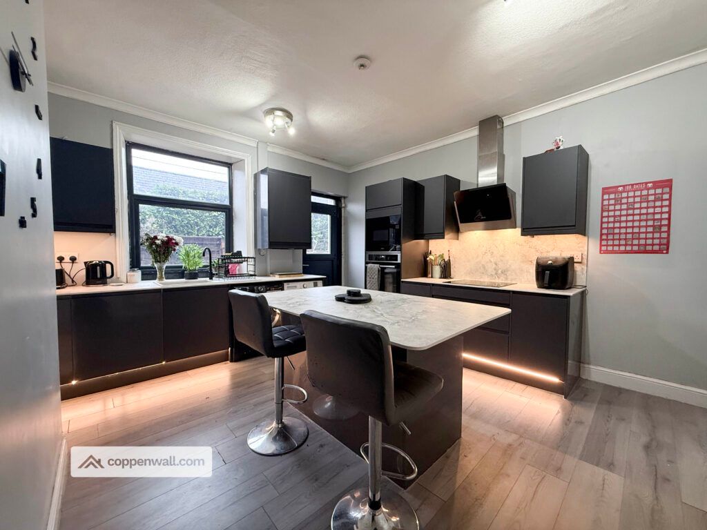 Property photo 2 of 29