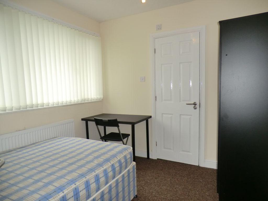 Property photo 2 of 6