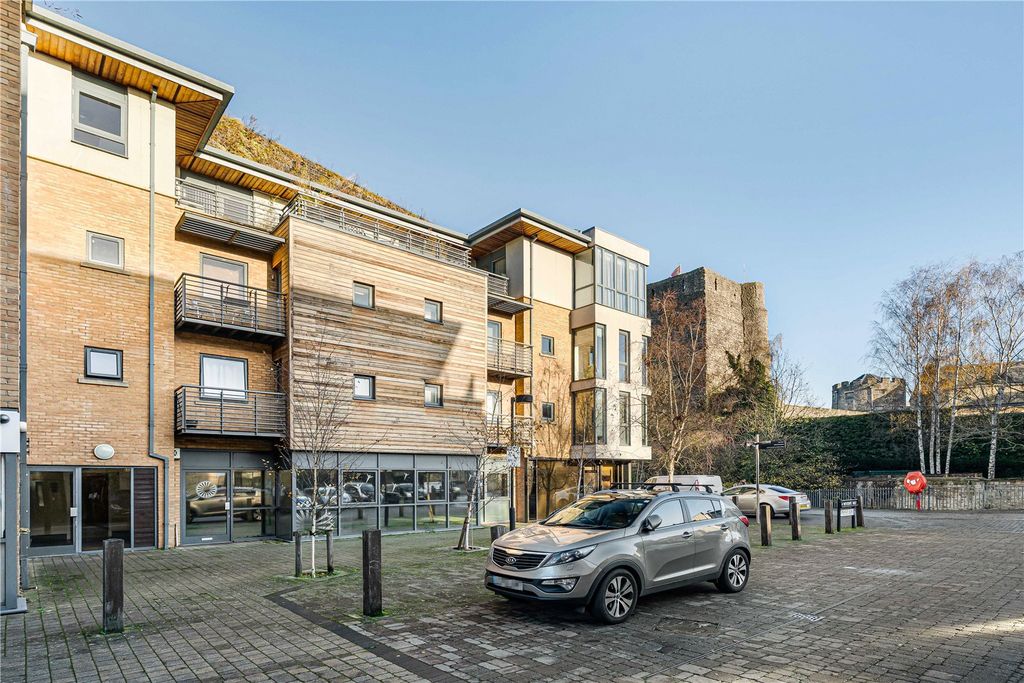 Property photo 2 of 10 Outside Development