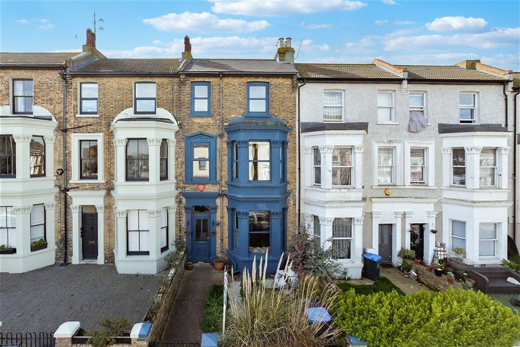 Property photo 1 of 12 External (Web) - Yes