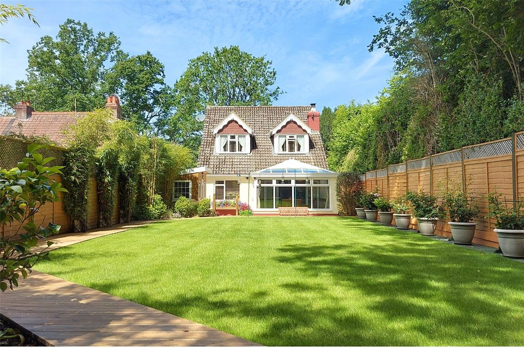 Property photo 2 of 15 Picture No. 54