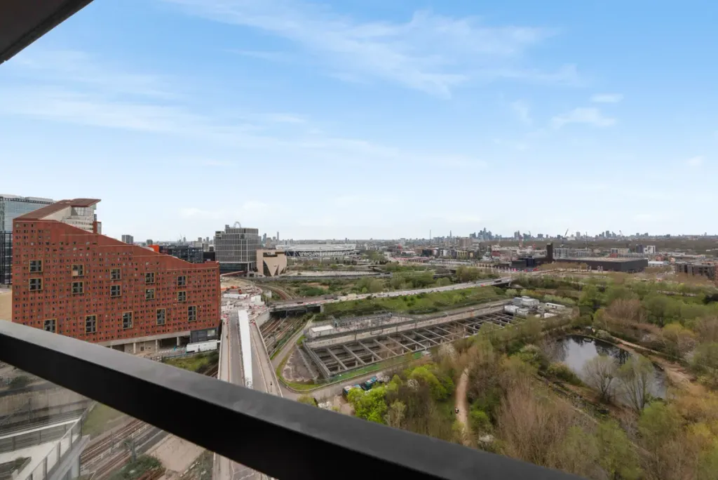 Property photo 3 of 8