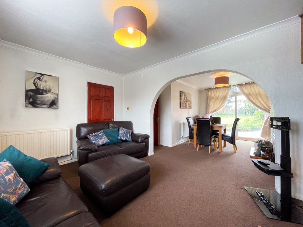Property photo 3 of 13 4407075