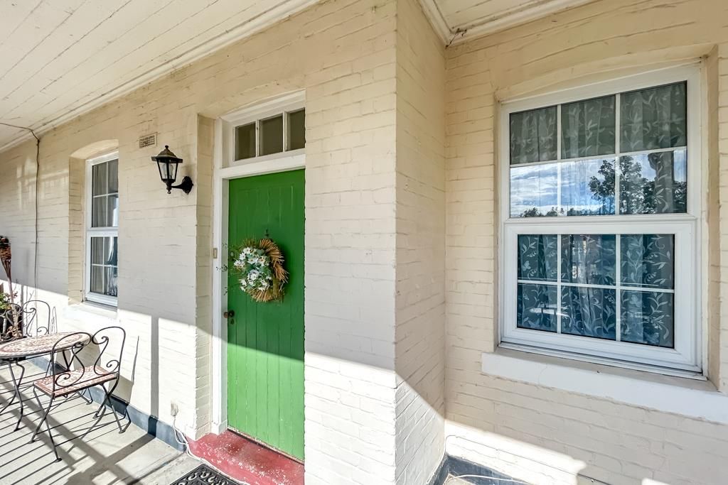 Property photo 2 of 13 Entrance