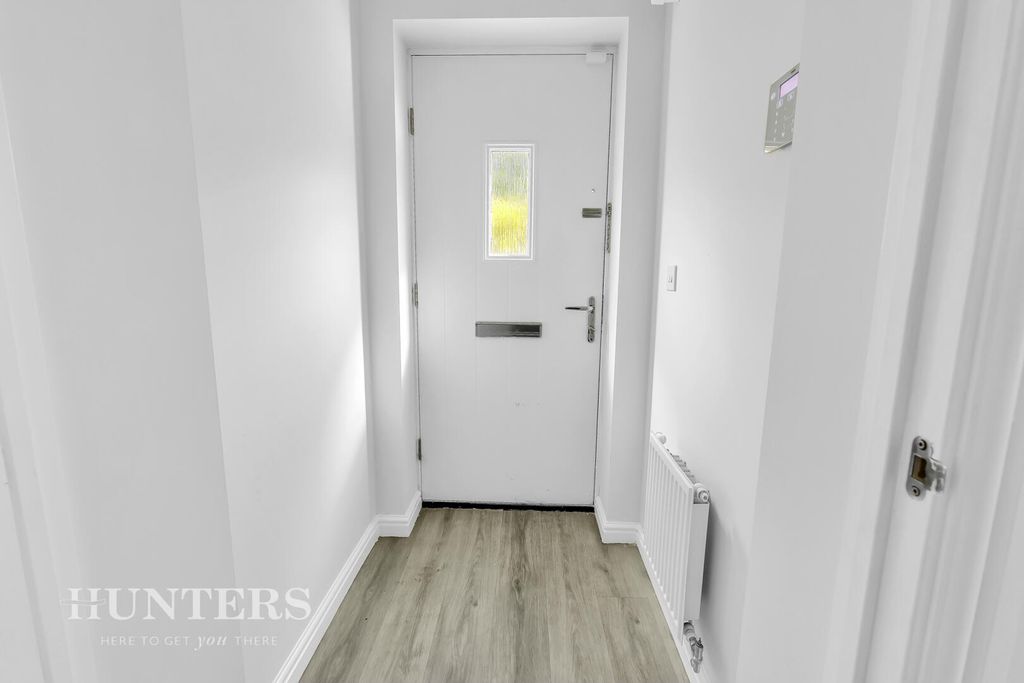 Property photo 3 of 24 Hallway