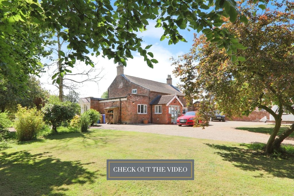 Property photo 1 of 23 4165742