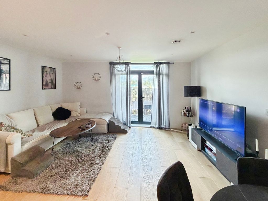 Property photo 3 of 12 Pbox-Img.Jpg