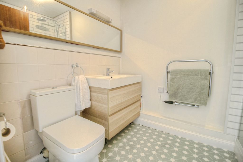 Property photo 3 of 17 52Af5A13-9dc9