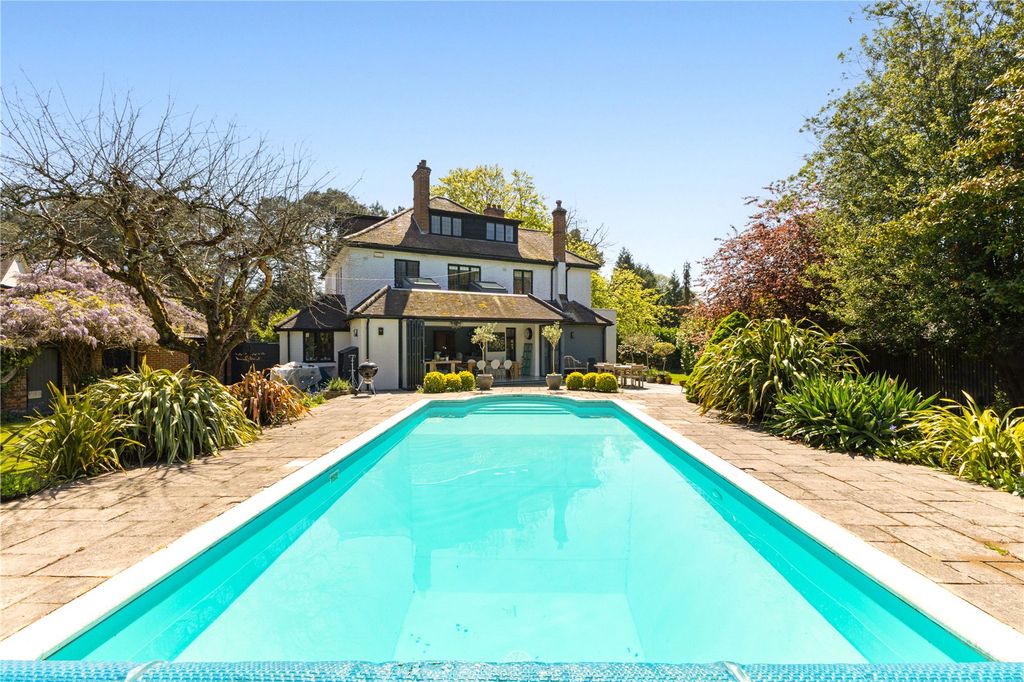 Property photo 2 of 29 Pool