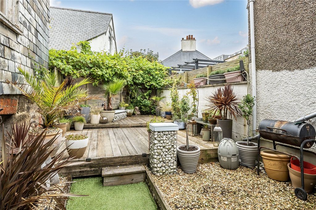 Property photo 3 of 17 Picture No. 19