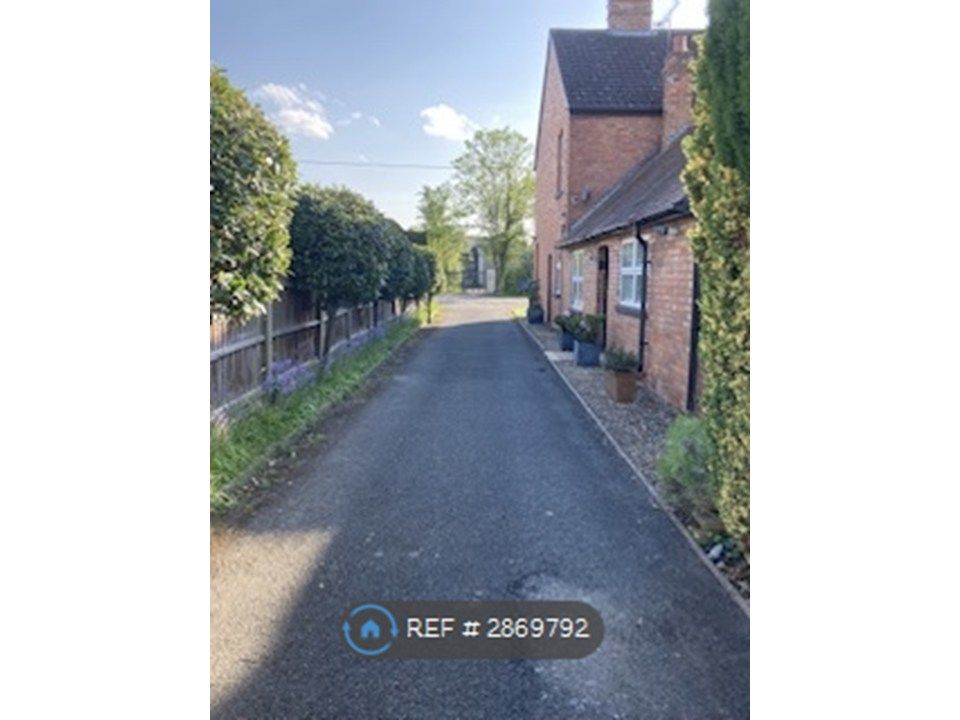 Property photo 3 of 35