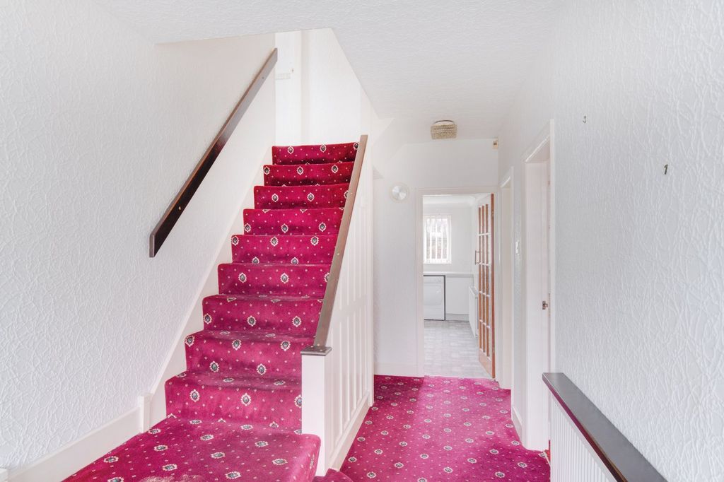 Property photo 3 of 21 Picture No. 04