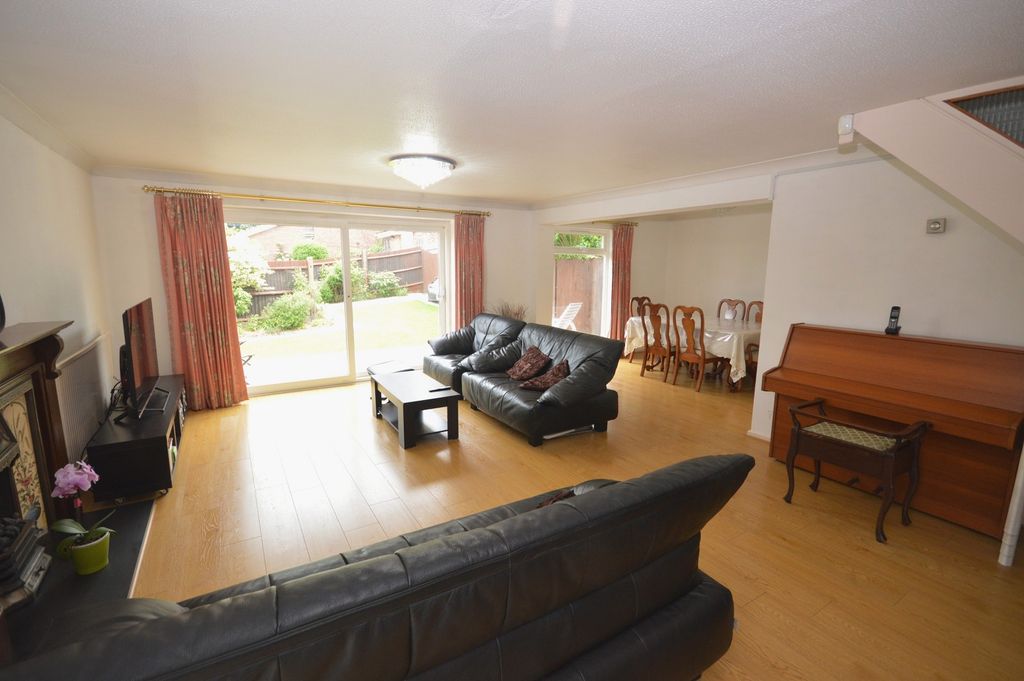 Property photo 2 of 18 Lounge-Dining Room