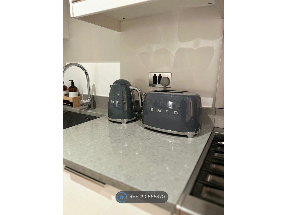 Property photo 3 of 16 Kitchen Appliances