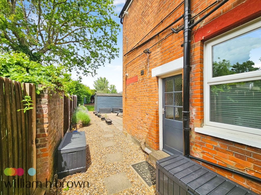 Property photo 3 of 14 Image