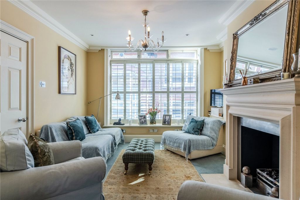 Property photo 3 of 16 Reception Room