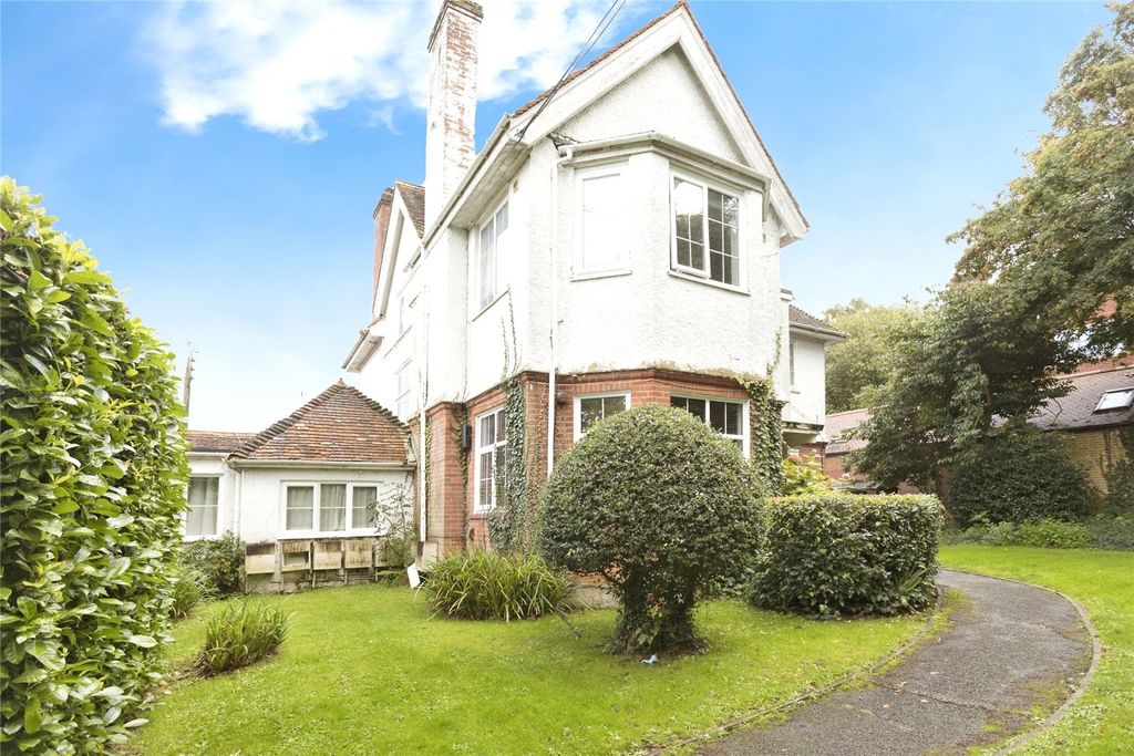 Property photo 3 of 6 Picture No. 35