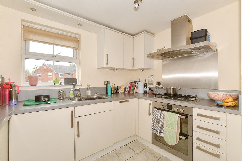 Property photo 3 of 15 Lounge/Dining Area