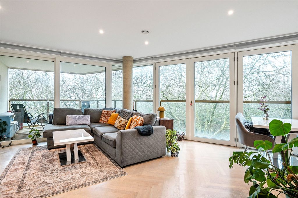 Property photo 1 of 12 Reception Room