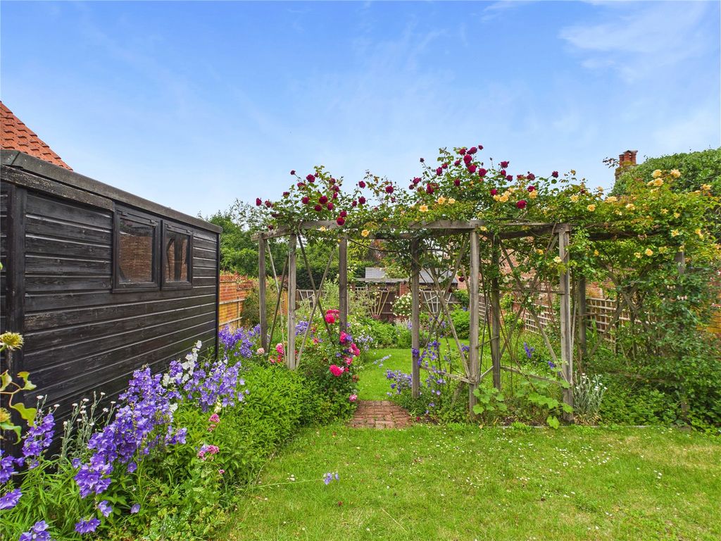 Property photo 3 of 19 3 - Picture No. 27