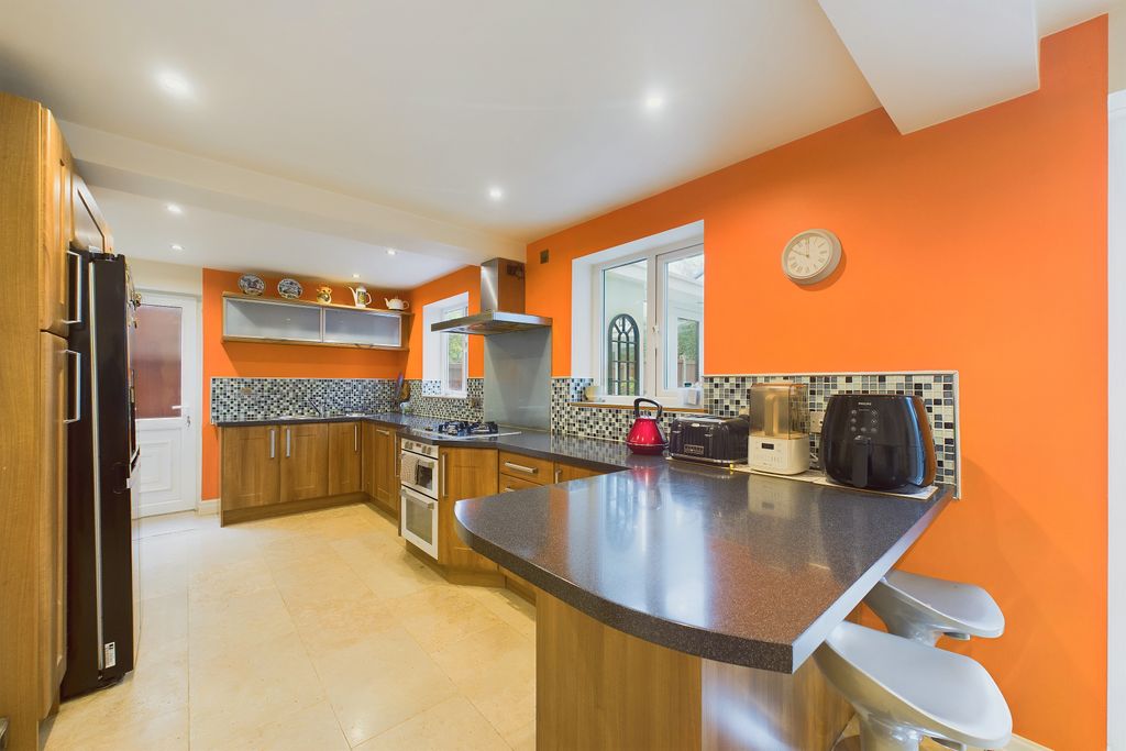 Property photo 3 of 13 Kitchen Diner