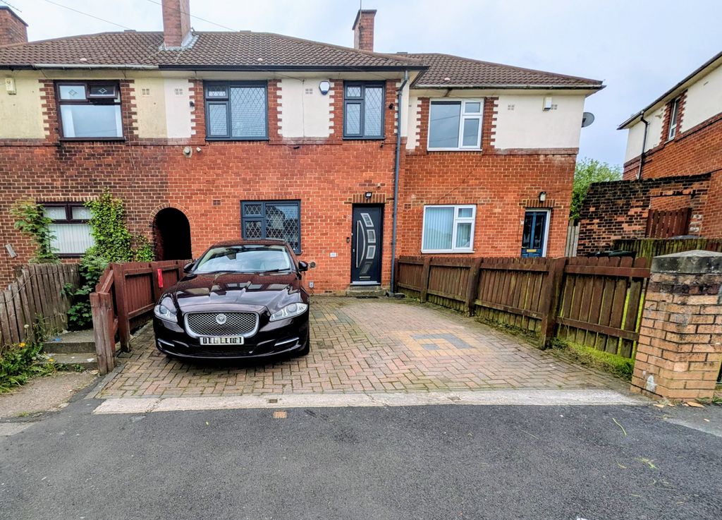 Property photo 1 of 24 1000042417
