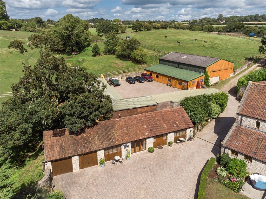 Property photo 2 of 22 Annexe And Barns