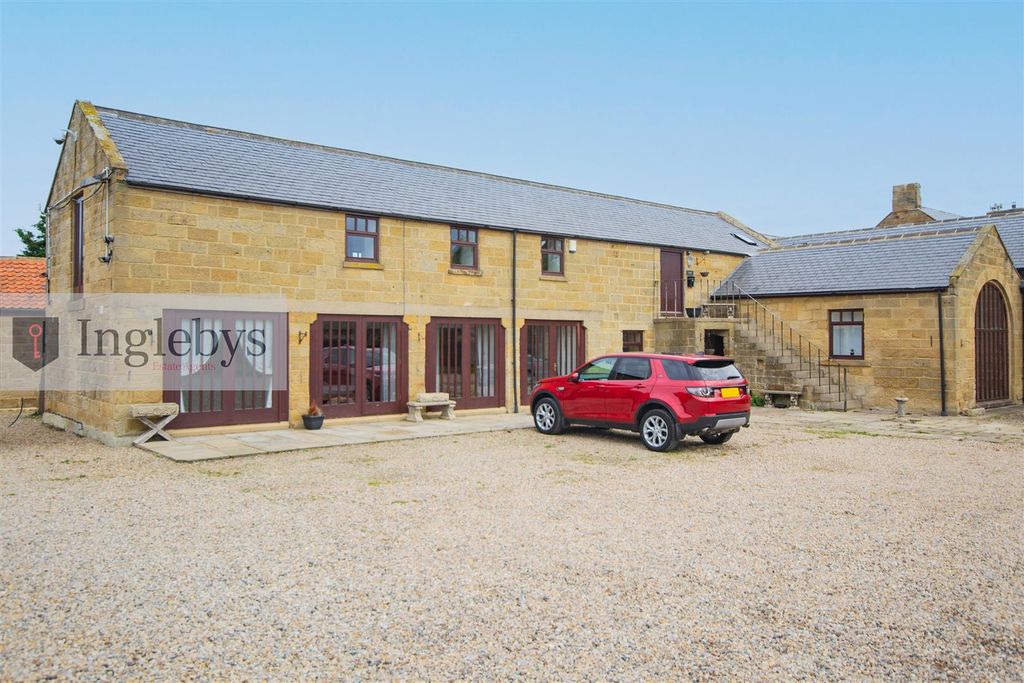 Property photo 1 of 30