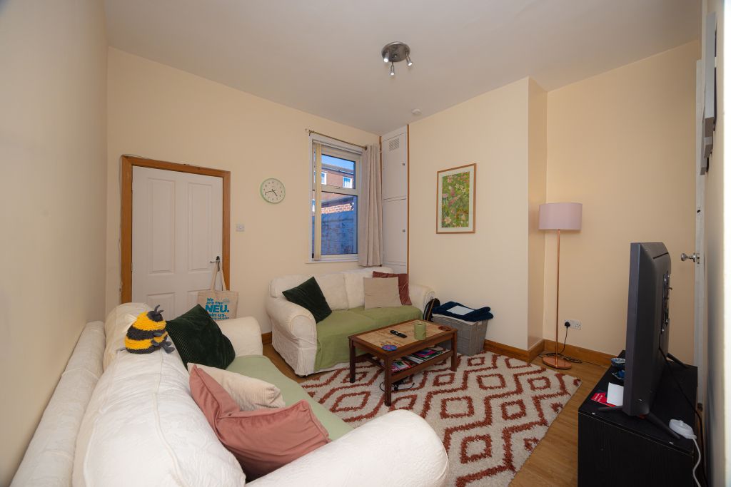 Property photo 3 of 15