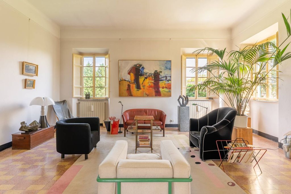 Property photo 1 of 30